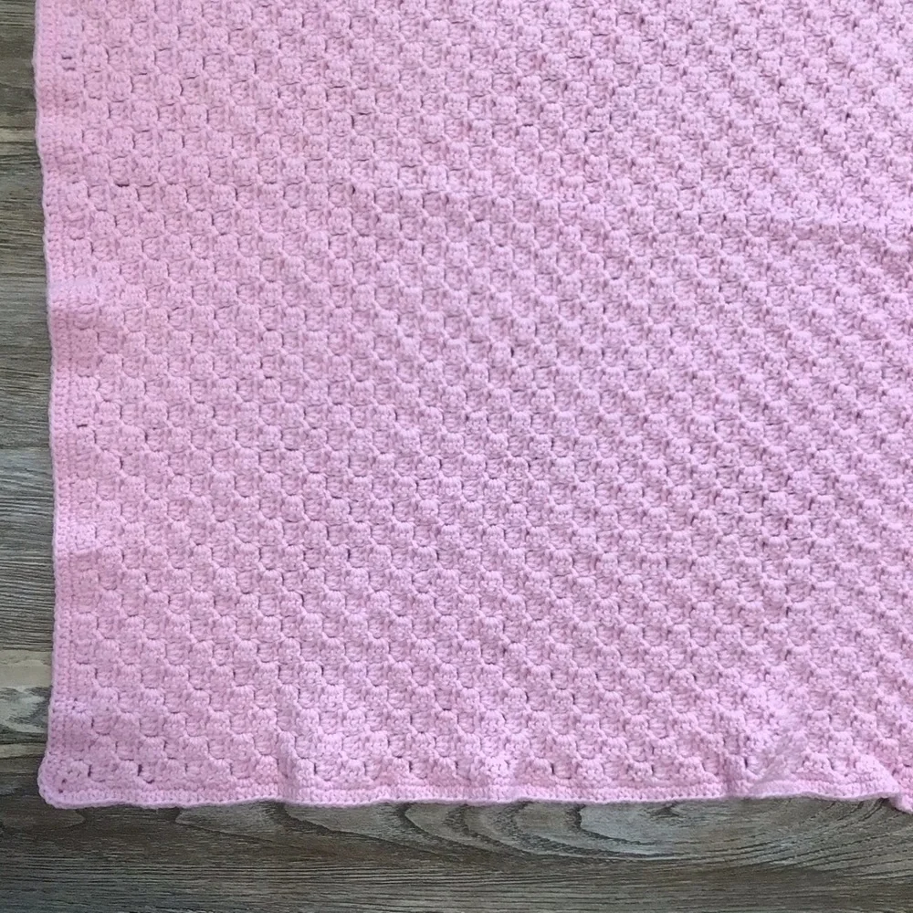 N/A pink crochet